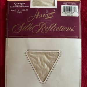 Hanes Silk Reflections Pantyhose Vintage - NWT